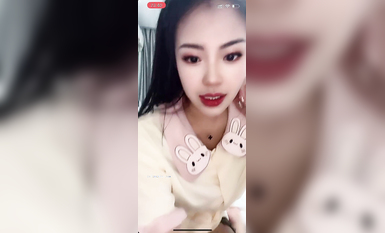 最新《瘋狂抖音》外篇之《抖音擦邊4》顏值主播各顯神通 閃現走光 刷邊瘋狂作死 扣逼漏奶 (307)