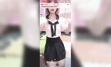 最新《瘋狂抖音》外篇之『三亞美女2』極品三亞外圍美女大秀身材 作死大尺度 摳B揉乳擠奶 (38)