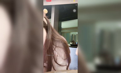 最新《瘋狂抖音》外篇之《抖音擦邊4》顏值主播各顯神通 閃現走光 刷邊瘋狂作死 扣逼漏奶 (19)