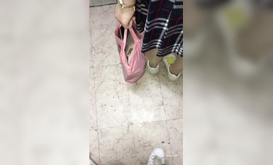 稀缺學姐專場 專業抄底靚麗制服學姐珍藏版 貼著美女屁股抄 有燈光加持畫質特好 超清4K原版 (13)