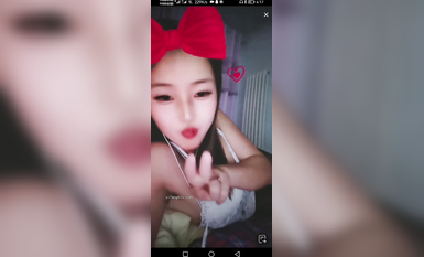 最新《瘋狂抖音》外篇之《抖音擦邊4》顏值主播各顯神通 閃現走光 刷邊瘋狂作死 扣逼漏奶 (53)