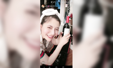 最新《瘋狂抖音》外篇之『三亞美女2』極品三亞外圍美女大秀身材 作死大尺度 摳B揉乳擠奶 (73)