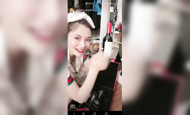 最新《瘋狂抖音》外篇之『三亞美女2』極品三亞外圍美女大秀身材 作死大尺度 摳B揉乳擠奶 (73)