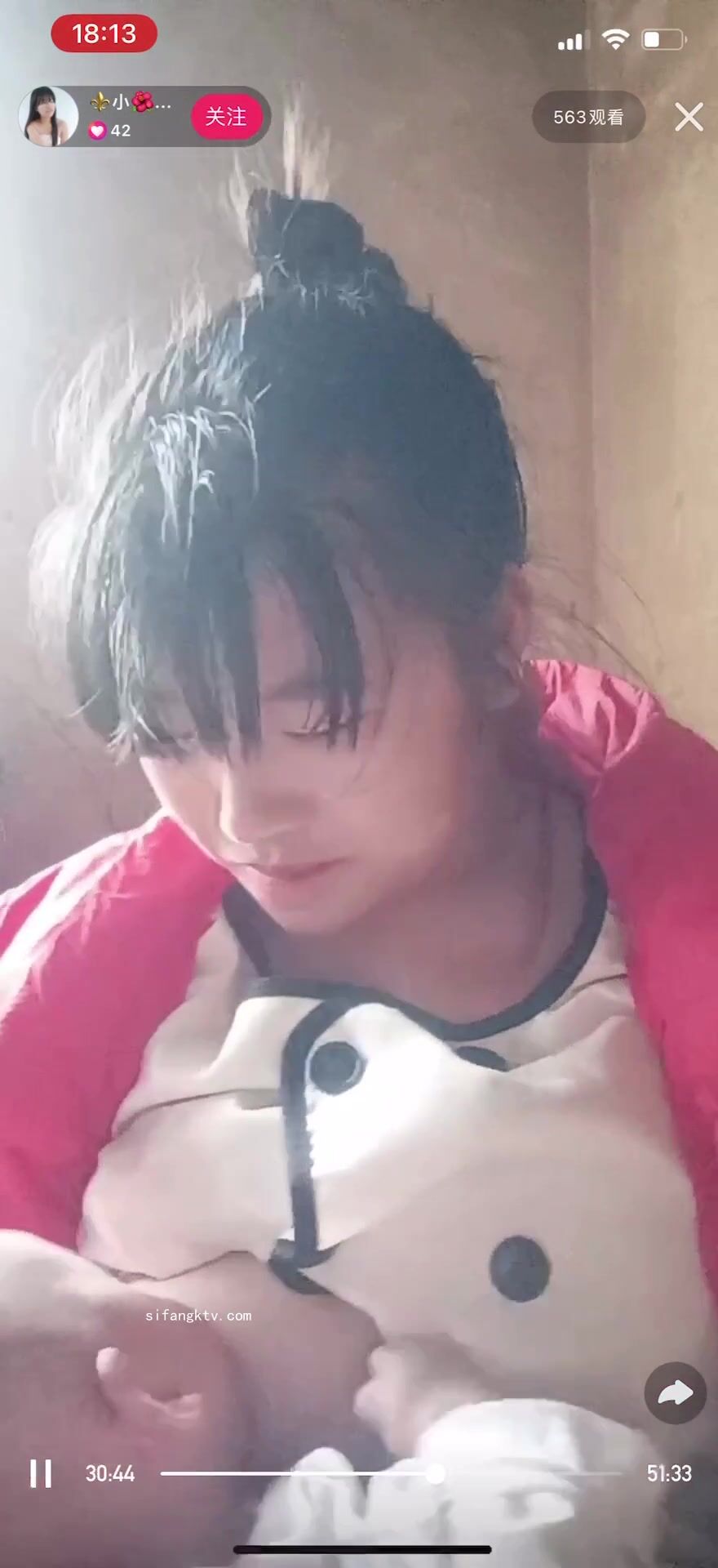 最新《瘋狂抖音》外篇之《抖音擦邊4》顏值主播各顯神通 閃現走光 刷邊瘋狂作死 扣逼漏奶 (73)