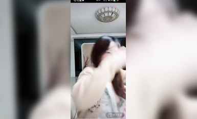 最新《瘋狂抖音》外篇之『三亞美女2』極品三亞外圍美女大秀身材 作死大尺度 摳B揉乳擠奶 (82)