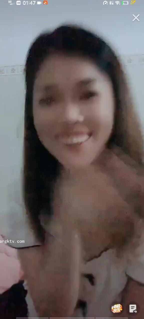 最新《瘋狂抖音》外篇之《抖音擦邊4》顏值主播各顯神通 閃現走光 刷邊瘋狂作死 扣逼漏奶 (54)