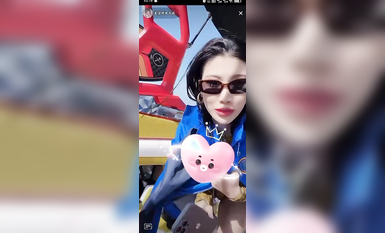 最新《瘋狂抖音》外篇之『三亞美女2』極品三亞外圍美女大秀身材 作死大尺度 摳B揉乳擠奶 (17)