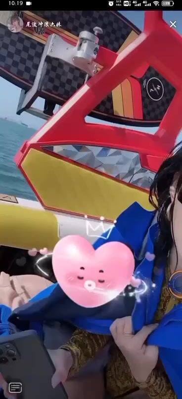 最新《瘋狂抖音》外篇之『三亞美女2』極品三亞外圍美女大秀身材 作死大尺度 摳B揉乳擠奶 (17)