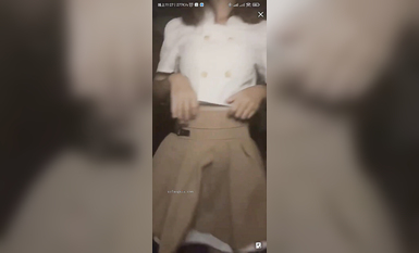 最新《瘋狂抖音》外篇之《抖音擦邊4》顏值主播各顯神通 閃現走光 刷邊瘋狂作死 扣逼漏奶 (295)