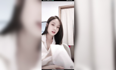 最新《瘋狂抖音》外篇之《抖音擦邊4》顏值主播各顯神通 閃現走光 刷邊瘋狂作死 扣逼漏奶 (118)