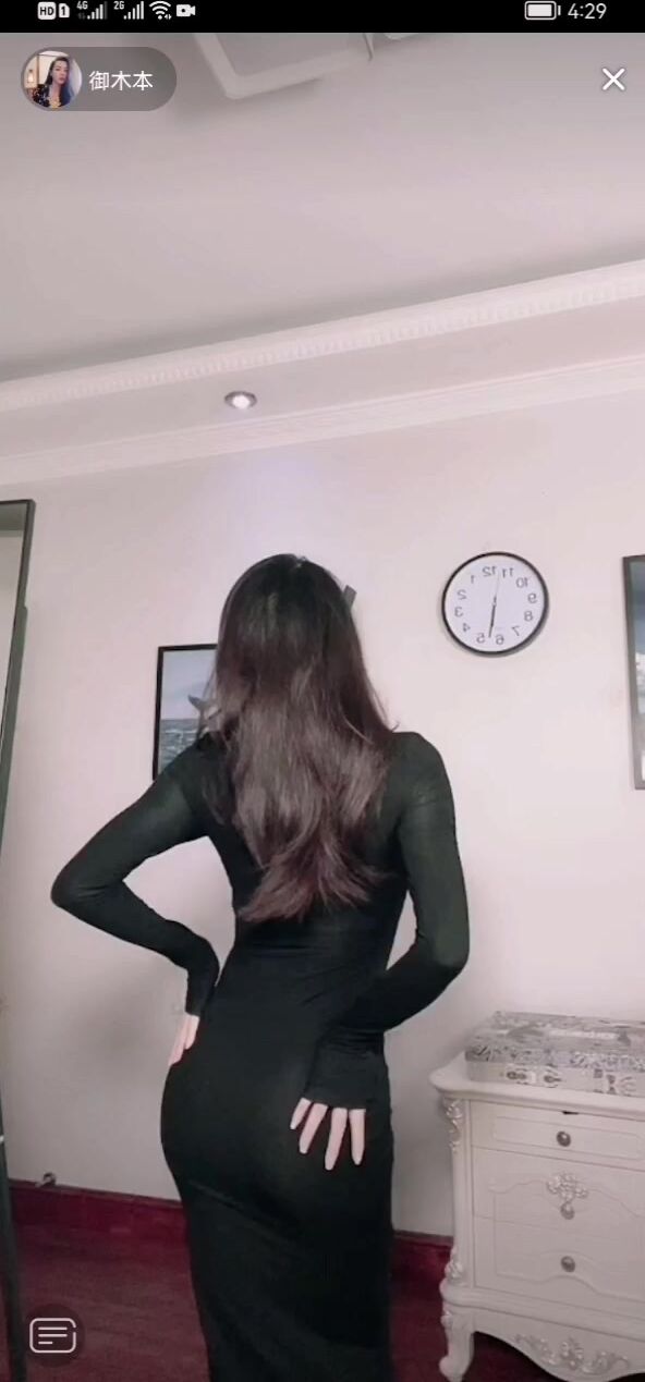 最新《瘋狂抖音》外篇之『三亞美女2』極品三亞外圍美女大秀身材 作死大尺度 摳B揉乳擠奶 (150)