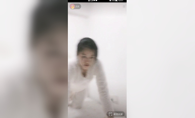 最新《瘋狂抖音》外篇之『三亞美女2』極品三亞外圍美女大秀身材 作死大尺度 摳B揉乳擠奶 (114)