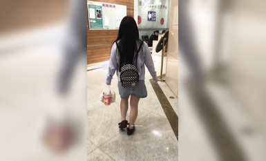 稀缺學姐專場 專業抄底靚麗制服學姐珍藏版 貼著美女屁股抄 有燈光加持畫質特好 超清4K原版 (33)