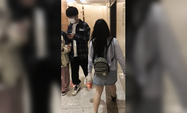 稀缺學姐專場 專業抄底靚麗制服學姐珍藏版 貼著美女屁股抄 有燈光加持畫質特好 超清4K原版 (33)