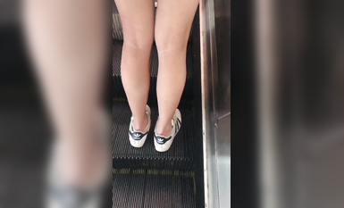 最新《瘋狂抖音》外篇之『三亞美女2』極品三亞外圍美女大秀身材 作死大尺度 摳B揉乳擠奶 (185)