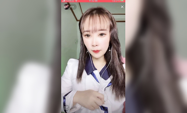 最新《瘋狂抖音》外篇之《抖音擦邊4》顏值主播各顯神通 閃現走光 刷邊瘋狂作死 扣逼漏奶 (260)