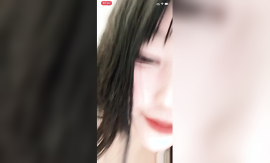 最新《瘋狂抖音》外篇之『三亞美女2』極品三亞外圍美女大秀身材 作死大尺度 摳B揉乳擠奶 (23)