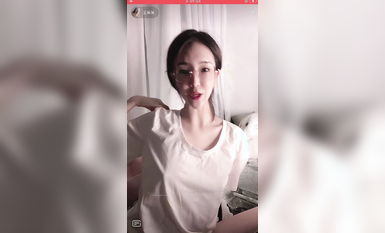 最新《瘋狂抖音》外篇之《抖音擦邊4》顏值主播各顯神通 閃現走光 刷邊瘋狂作死 扣逼漏奶 (156)