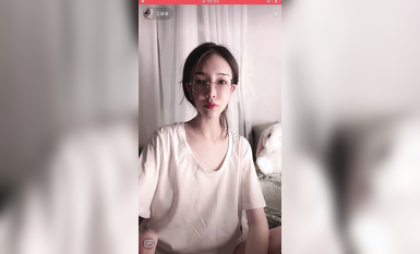 最新《瘋狂抖音》外篇之《抖音擦邊4》顏值主播各顯神通 閃現走光 刷邊瘋狂作死 扣逼漏奶 (156)