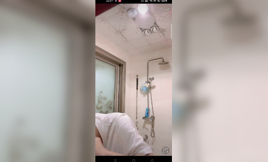 最新《瘋狂抖音》外篇之《抖音擦邊4》顏值主播各顯神通 閃現走光 刷邊瘋狂作死 扣逼漏奶 (58)