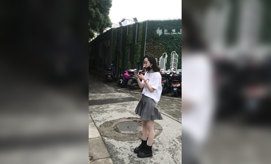 稀缺學姐專場 專業抄底靚麗制服學姐珍藏版 貼著美女屁股抄 有燈光加持畫質特好 超清4K原版 (2)