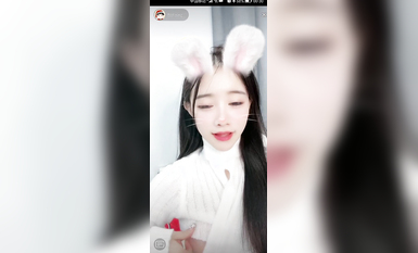 最新《瘋狂抖音》外篇之『三亞美女2』極品三亞外圍美女大秀身材 作死大尺度 摳B揉乳擠奶 (194)