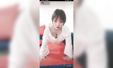 最新《瘋狂抖音》外篇之『三亞美女2』極品三亞外圍美女大秀身材 作死大尺度 摳B揉乳擠奶 (127)