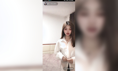 最新《瘋狂抖音》外篇之『三亞美女2』極品三亞外圍美女大秀身材 作死大尺度 摳B揉乳擠奶 (94)