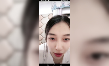 最新《瘋狂抖音》外篇之《抖音擦邊4》顏值主播各顯神通 閃現走光 刷邊瘋狂作死 扣逼漏奶 (231)