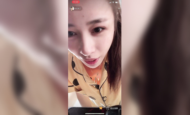 最新《瘋狂抖音》外篇之『三亞美女2』極品三亞外圍美女大秀身材 作死大尺度 摳B揉乳擠奶 (89)