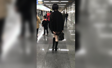 稀缺學姐專場 專業抄底靚麗制服學姐珍藏版 貼著美女屁股抄 有燈光加持畫質特好 超清4K原版 (22)