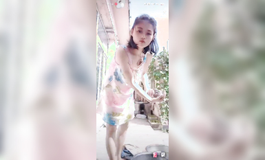 最新《瘋狂抖音》外篇之《抖音擦邊4》顏值主播各顯神通 閃現走光 刷邊瘋狂作死 扣逼漏奶 (52)