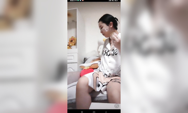 最新《瘋狂抖音》外篇之《抖音擦邊4》顏值主播各顯神通 閃現走光 刷邊瘋狂作死 扣逼漏奶 (141)