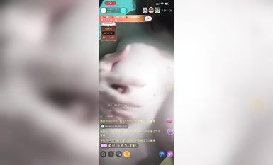 最新《瘋狂抖音》外篇之《抖音擦邊4》顏值主播各顯神通 閃現走光 刷邊瘋狂作死 扣逼漏奶 (203)