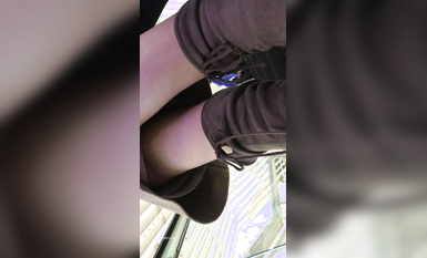 稀缺學姐專場 專業抄底靚麗制服學姐珍藏版 貼著美女屁股抄 有燈光加持畫質特好 超清4K原版 (29)