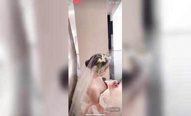 最新《瘋狂抖音》外篇之『三亞美女2』極品三亞外圍美女大秀身材 作死大尺度 摳B揉乳擠奶 (106)