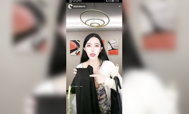 最新《瘋狂抖音》外篇之《抖音擦邊4》顏值主播各顯神通 閃現走光 刷邊瘋狂作死 扣逼漏奶 (228)