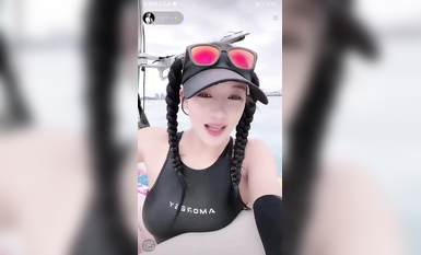 最新《瘋狂抖音》外篇之『三亞美女2』極品三亞外圍美女大秀身材 作死大尺度 摳B揉乳擠奶 (2)