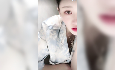 最新《瘋狂抖音》外篇之《抖音擦邊4》顏值主播各顯神通 閃現走光 刷邊瘋狂作死 扣逼漏奶 (164)