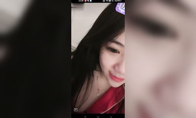 最新《瘋狂抖音》外篇之《抖音擦邊4》顏值主播各顯神通 閃現走光 刷邊瘋狂作死 扣逼漏奶 (177)