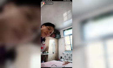 最新《瘋狂抖音》外篇之《抖音擦邊4》顏值主播各顯神通 閃現走光 刷邊瘋狂作死 扣逼漏奶 (222)