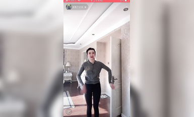 最新《瘋狂抖音》外篇之『三亞美女2』極品三亞外圍美女大秀身材 作死大尺度 摳B揉乳擠奶 (201)