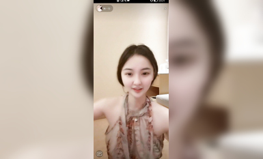 最新《瘋狂抖音》外篇之『三亞美女2』極品三亞外圍美女大秀身材 作死大尺度 摳B揉乳擠奶 (154)