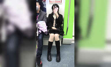 稀缺學姐專場 專業抄底靚麗制服學姐珍藏版 貼著美女屁股抄 有燈光加持畫質特好 超清4K原版 (21)