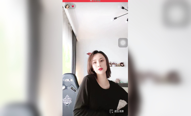 最新《瘋狂抖音》外篇之『三亞美女2』極品三亞外圍美女大秀身材 作死大尺度 摳B揉乳擠奶 (137)