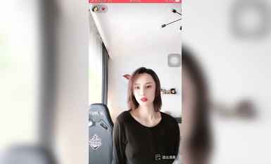 最新《瘋狂抖音》外篇之『三亞美女2』極品三亞外圍美女大秀身材 作死大尺度 摳B揉乳擠奶 (137)