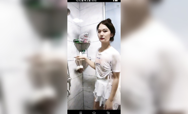 最新《瘋狂抖音》外篇之《抖音擦邊4》顏值主播各顯神通 閃現走光 刷邊瘋狂作死 扣逼漏奶 (198)