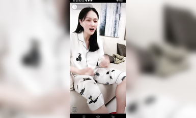 最新《瘋狂抖音》外篇之『三亞美女2』極品三亞外圍美女大秀身材 作死大尺度 摳B揉乳擠奶 (134)