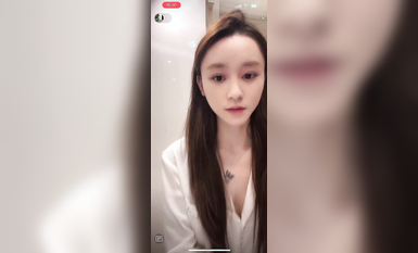 最新《瘋狂抖音》外篇之《抖音擦邊4》顏值主播各顯神通 閃現走光 刷邊瘋狂作死 扣逼漏奶 (121)