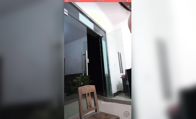 最新《瘋狂抖音》外篇之《抖音擦邊4》顏值主播各顯神通 閃現走光 刷邊瘋狂作死 扣逼漏奶 (42)